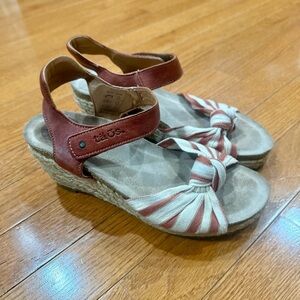 Taos Very Jute Eapadrilles Wedges Sandals Womens 37 6-6.5 Rust Brown Leather